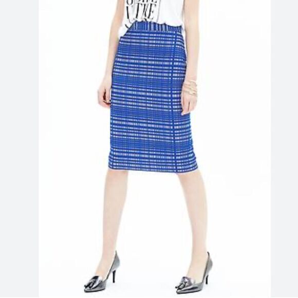 J. Crew BLUE SQUARE JACQUARD PENCIL SKIRT - Picture 1 of 10